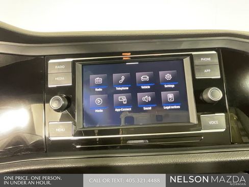 Used 2024 Volkswagen Jetta Sport image 35