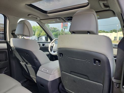 Certified 2024 Hyundai Santa Fe Limited AWD/4WD image 31
