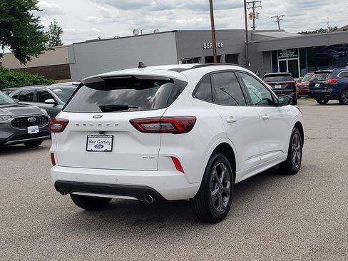 Used 2023 Ford Escape ST-Line w/ Tech Pack #1 AWD/4WD image 5