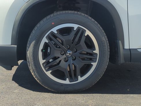 New 2026 Honda Pilot Touring image 14