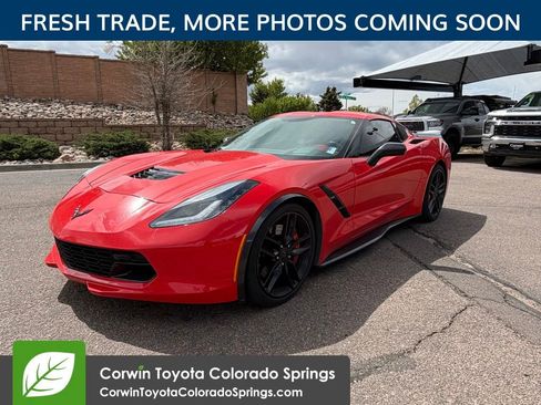 Used 2018 Chevrolet Corvette Stingray Coupe RWD image 3