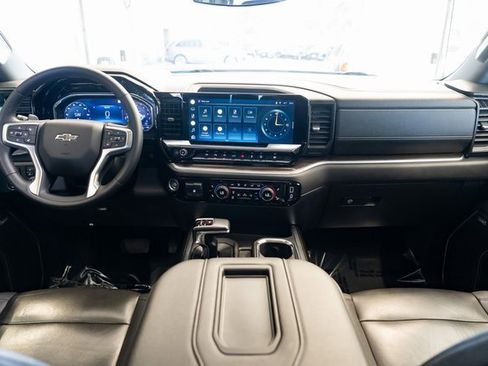 Used 2022 Chevrolet Silverado 1500 RST w/ Convenience Package II image 9