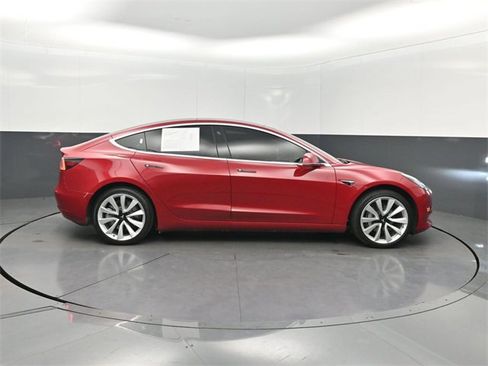 Used 2019 Tesla Model 3 Standard Range Plus image 33