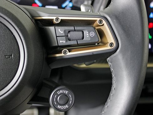 Used 2024 Porsche Cayenne S image 25