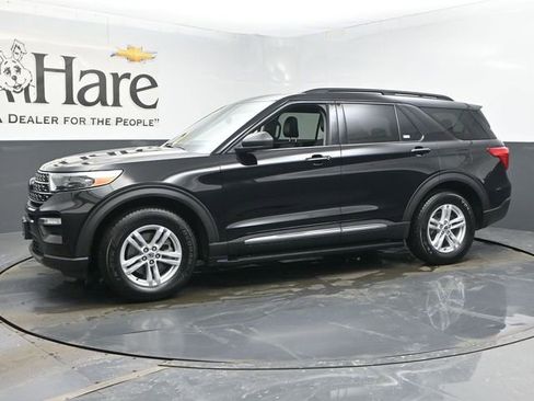 Used 2021 Ford Explorer XLT w/ Equipment Group 202A image 34