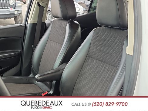 Used 2021 Buick Encore Preferred FWD image 12
