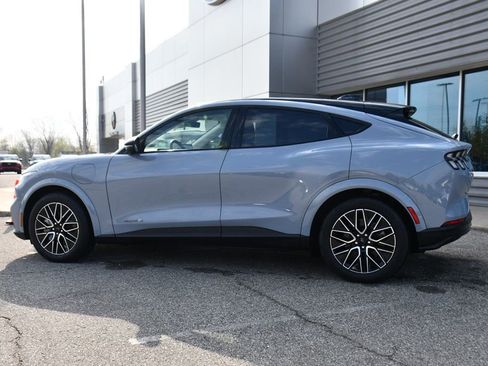 Used 2025 Ford Mustang Mach-E Premium AWD/4WD image 3