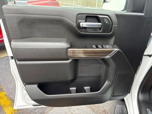 Used 2021 Chevrolet Silverado 1500 LT AWD/4WD image 8