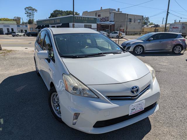 Used 2014 Toyota Prius V Three FWD image 20