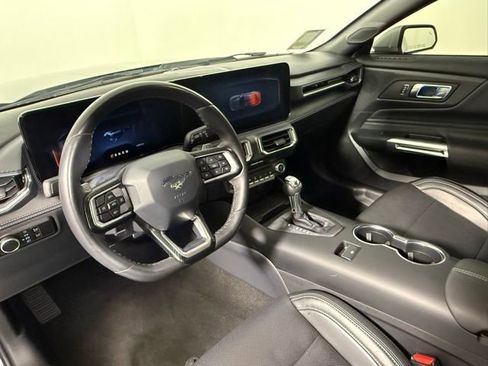 Used 2024 Ford Mustang GT Premium image 31