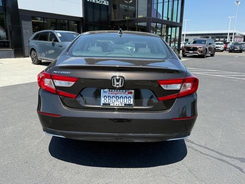 Used 2018 Honda Accord LX image 11