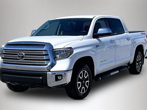 Used 2018 Toyota Tundra Limited w/ Limited Premium Package AWD/4WD image 2