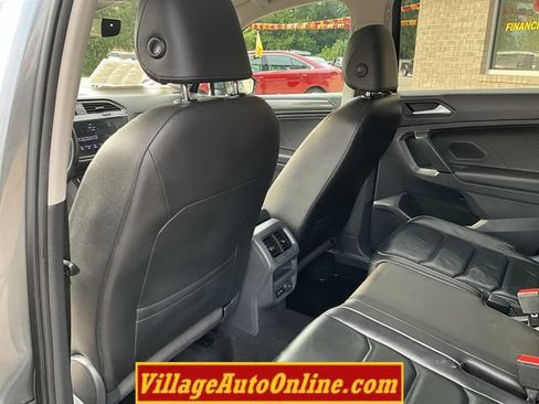 Used 2019 Volkswagen Tiguan SEL Premium AWD/4WD image 28