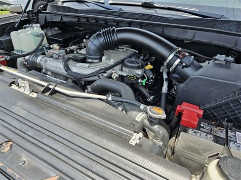 Used 2017 Nissan Titan PRO-4X w/ Pro-4x Convenience Package image 20