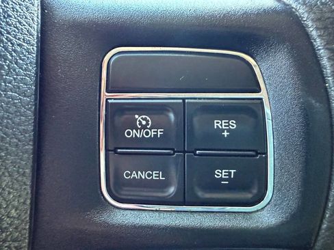 Used 2016 RAM 2500 Tradesman w/ Chrome Appearance Group AWD/4WD image 17