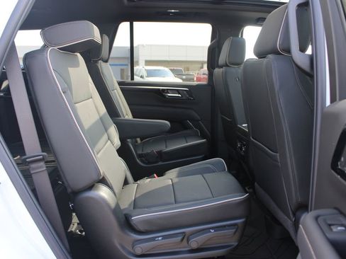 New 2026 Chevrolet Tahoe Premier w/ Sun And Tow Package AWD/4WD image 34