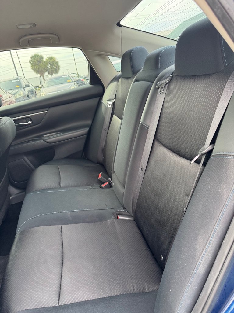 Used 2017 Nissan Altima 2.5 SR FWD image 10