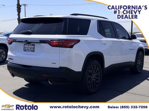 Used 2022 Chevrolet Traverse RS w/ LPO, Cargo Package FWD image 6