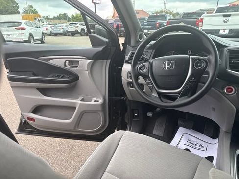 Used 2018 Honda Pilot LX image 17
