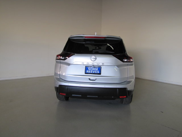 Used 2025 Nissan Rogue SV FWD image 46