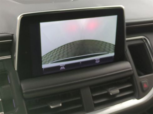 Certified 2022 GMC Yukon XL SLE w/ Gmc Pro Safety Plus Package image 15