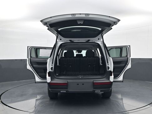 New 2026 Hyundai Santa Fe SE image 33