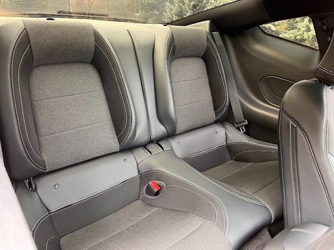 Used 2024 Ford Mustang Coupe image 40