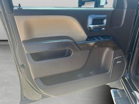 Used 2019 GMC Sierra 3500 Denali w/ Duramax Plus Package AWD/4WD image 9