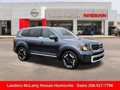 Used 2024 Kia Telluride S w/ S Sunroof Package