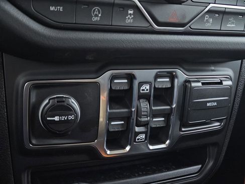 New 2026 Jeep Wrangler Unlimited Sahara image 26