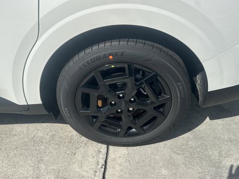 New 2026 Kia Carnival SX FWD image 10