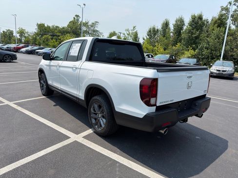 Used 2023 Honda Ridgeline Sport image 4