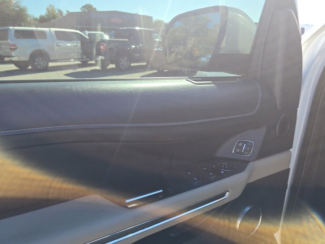 Used 2023 Ford Expedition XLT RWD image 10