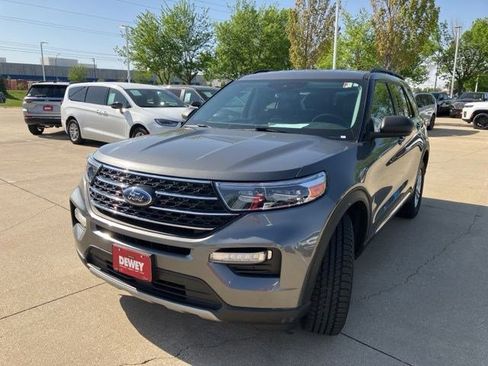 Used 2023 Ford Explorer XLT w/ Equipment Group 202A AWD/4WD image 3