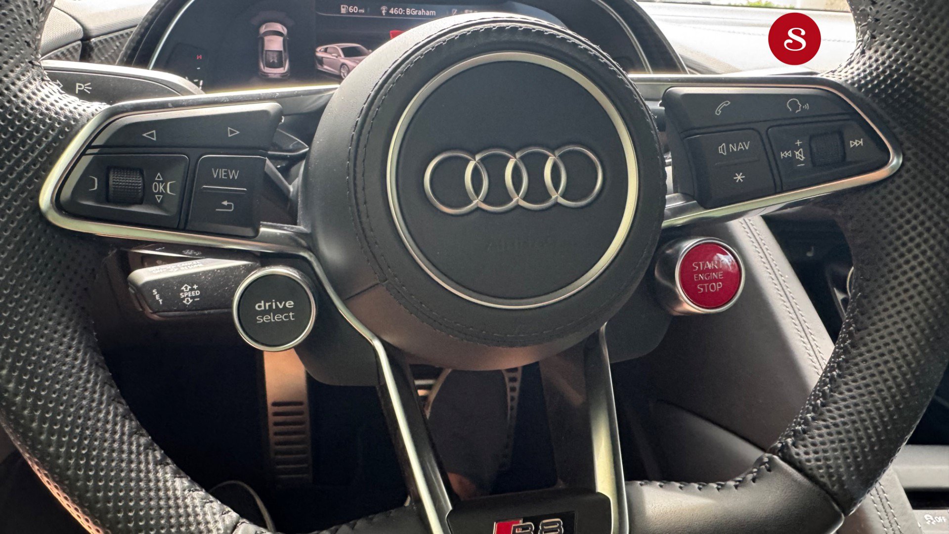 Used 2018 Audi R8 V10 w/ Premium Package RWD image 10