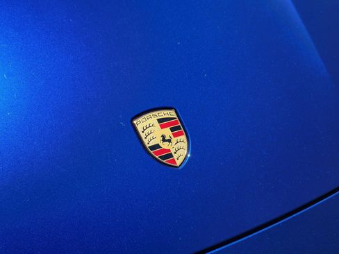 Used 2022 Porsche Taycan RWD image 36