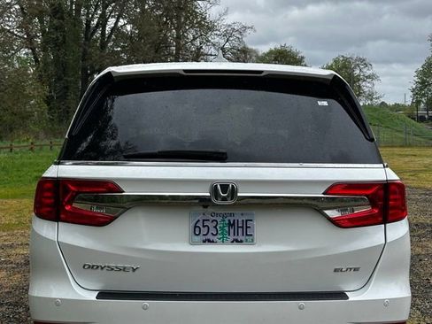 Used 2020 Honda Odyssey Elite image 6