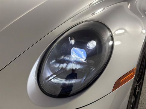 Certified 2022 Porsche 911 Carrera GTS RWD image 15