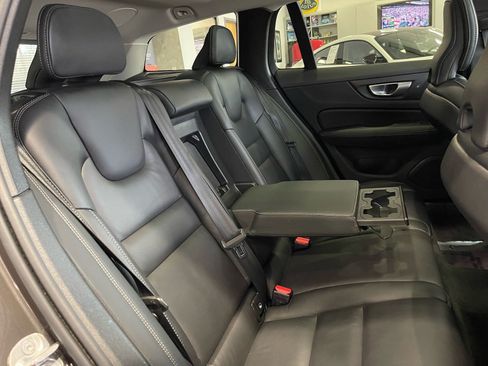 Used 2024 Volvo V60 B5 Cross Country Ultimate AWD/4WD image 46