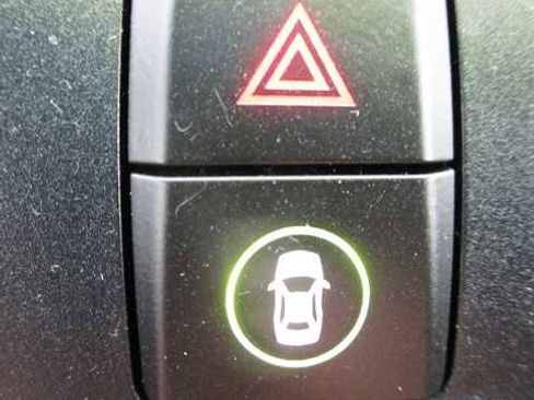 Used 2018 BMW X3 xDrive30i image 12