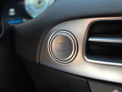 Used 2025 Hyundai Palisade SEL FWD image 23