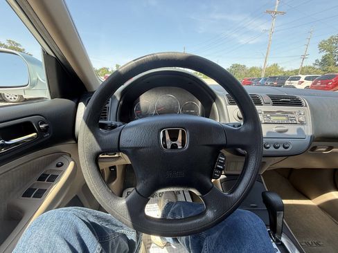 Used 2003 Honda Civic Hybrid Sedan image 23