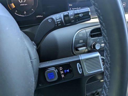 Used 2026 Hyundai Palisade Calligraphy image 13