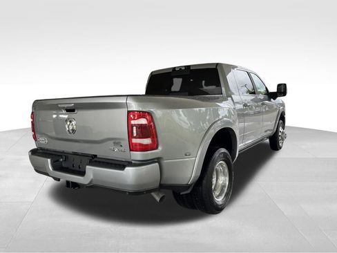 New 2023 RAM 3500 Limited image 3
