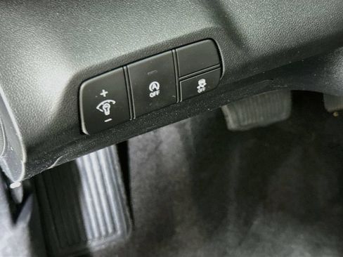Certified 2024 Hyundai Elantra SE FWD image 19