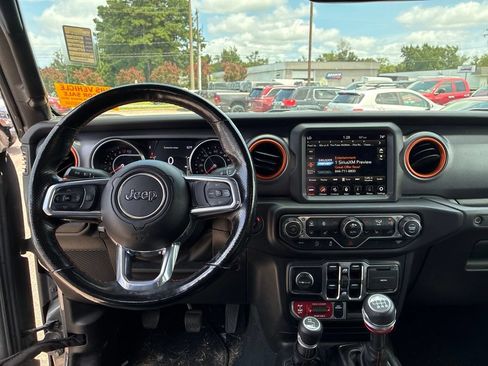Used 2022 Jeep Gladiator Mojave w/ Cold Weather Group AWD/4WD image 20