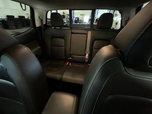 Used 2022 Chevrolet Colorado Z71 AWD/4WD image 27