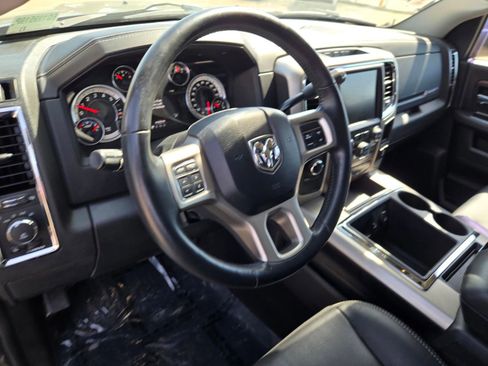 Used 2014 RAM 2500 Laramie w/ Convenience Group image 16