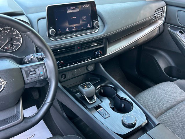 Used 2025 Nissan Rogue SV AWD/4WD image 44
