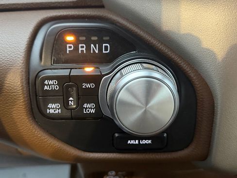 Used 2021 RAM 1500 Laramie image 28